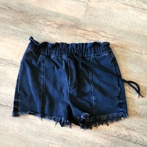 Women's Frayed Hem Shorts